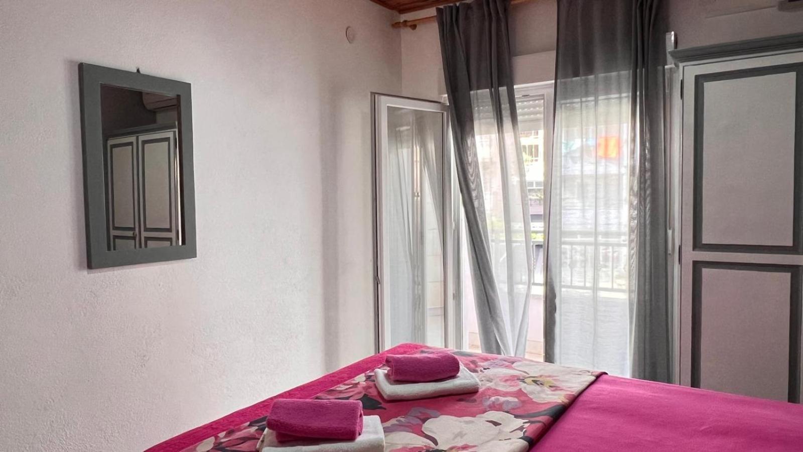 Apartment Kuba Makarska Esterno foto