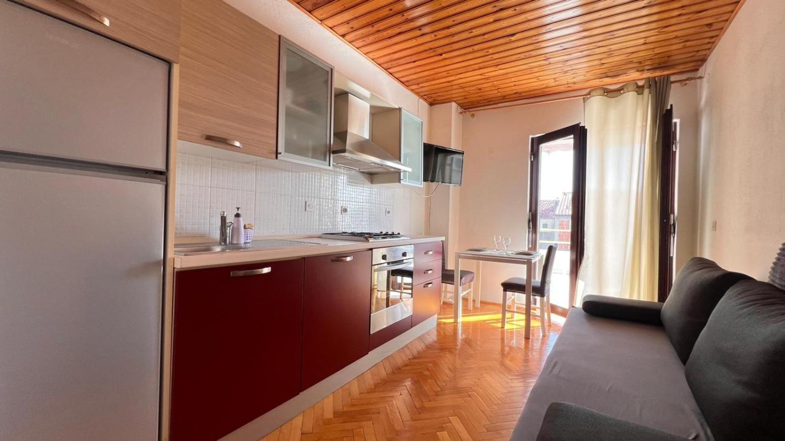 Apartment Kuba Makarska Esterno foto