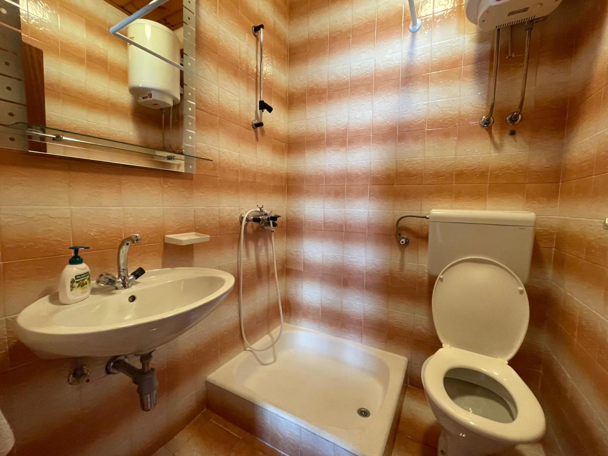 Apartment Kuba Makarska Esterno foto
